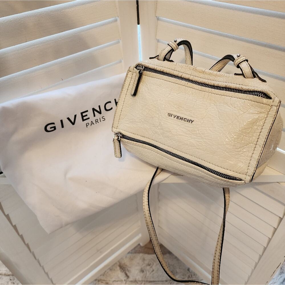 GIVENCHY CREAM DEERSKIN CRINKLE LEATHER PURSE